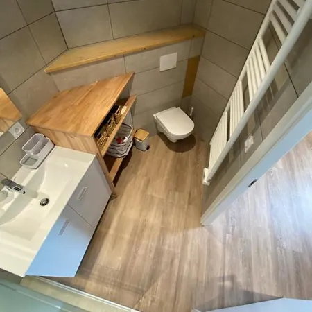 Tiny House - Town House In The Centre Of Terrace & Air Conditioning * 阿讷西